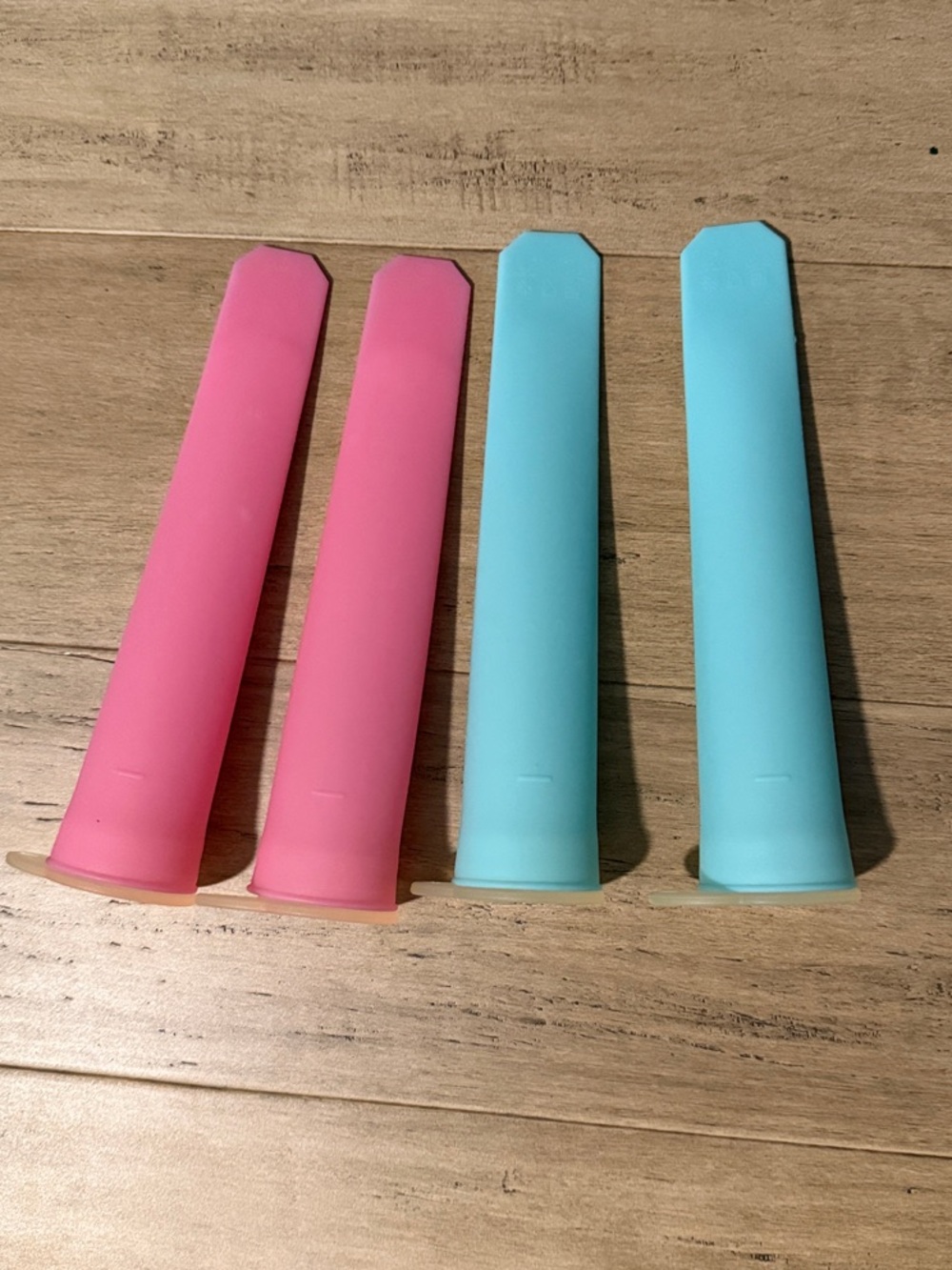 IKEA Utspadd Silicone Popsicle Molds - Pink & Blue
